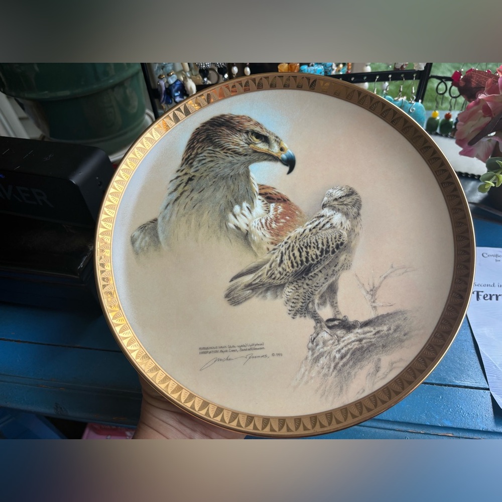 VINTAGE Limited “Ferruginous Hawk” Collector Plate by Michael Dumas •Certificate